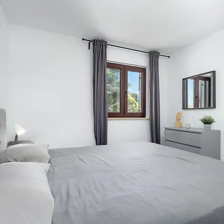 Διαμέρισμα New Relax B4+1 With Whirpool Πόρετς
